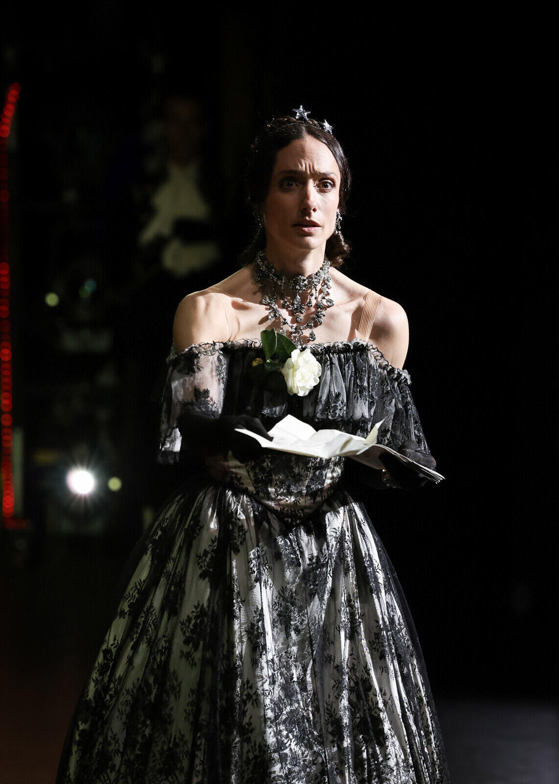OPB-La-Dame-aux-camélia--Dorothée-7-C-Maria-Helena-Buckley.jpg