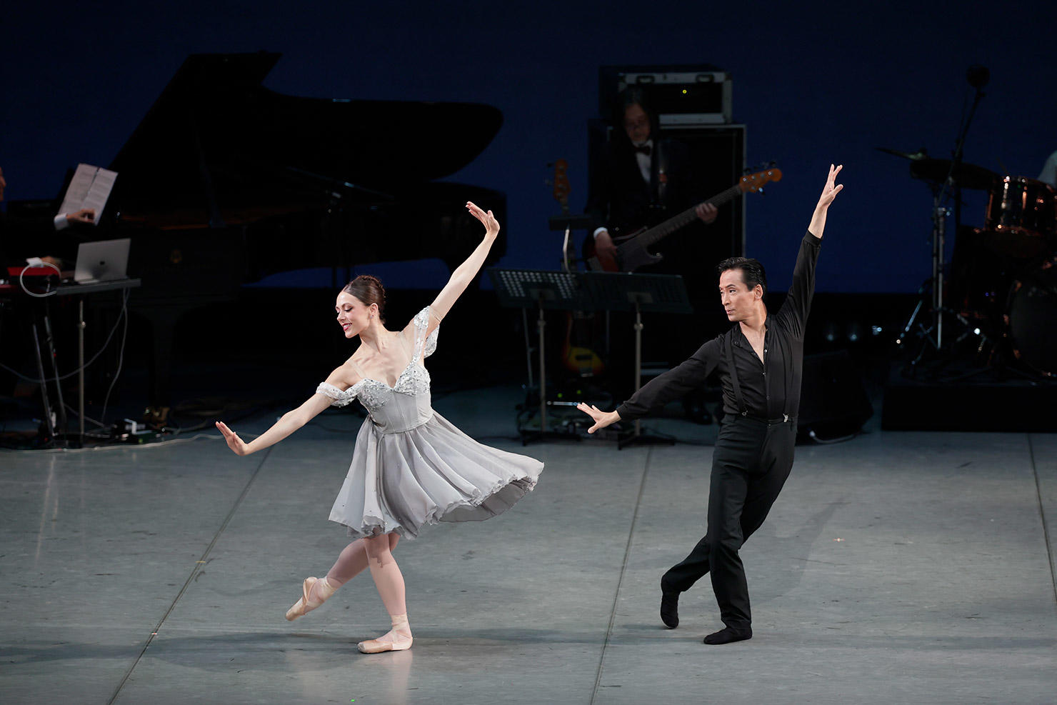 ７「St.Louis-Blues」Olivia-Cornelius,堀内元-©Hidemi-Seto.jpg