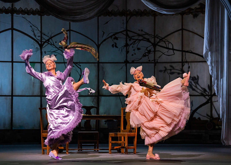 Gary-Avis-and-Luca-Acri-in-Cinderella,-The-Royal-Ballet-©2023-Tristram-Kenton-(1).jpg