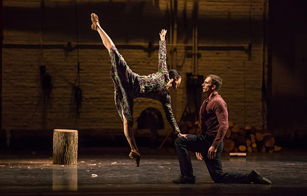 PeiJu Chien Pott and Ben Schultz in AXE by Mats Ek Photo by Brigid Pierce