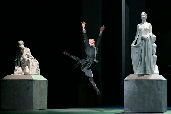 Photos Credit: Karolina Kuras, courtesy of The National Ballet of Canada