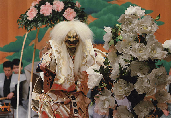 Photo provided by Kanze Noh Theatre