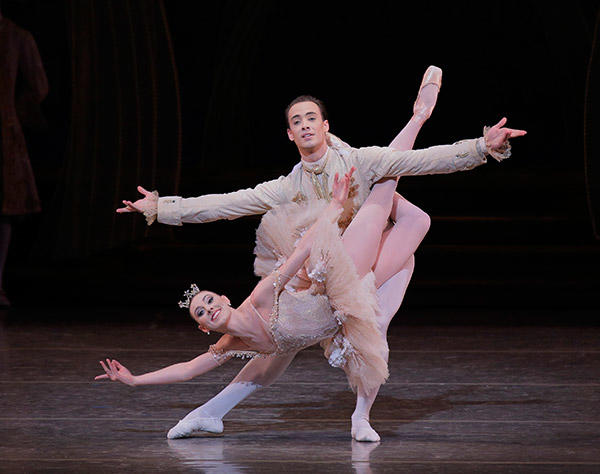 Tiler Peck & Tyler Angle in "Sleeping Beauty" Photo : Paul Kolnik