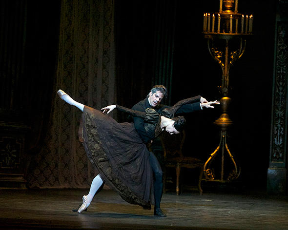 Diana Vishneva and Marcelo Gomes in Onegin. Photo: Gene Schiavone.