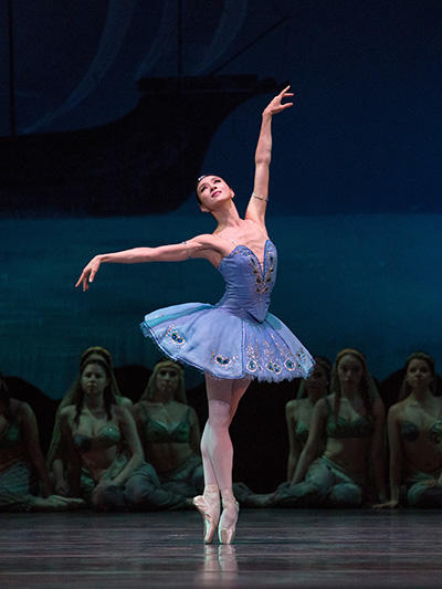 ヒー・セオ Hee Seo in Le Corsaire. Photo: Rosalie O'Connor.	