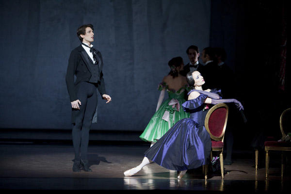 「椿姫」マチュー・ガニオと Photo Sébastien Mathé / Opéra national de Paris