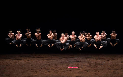 「春の祭典」(C) Julien Benhamou/Opéra national de Paris