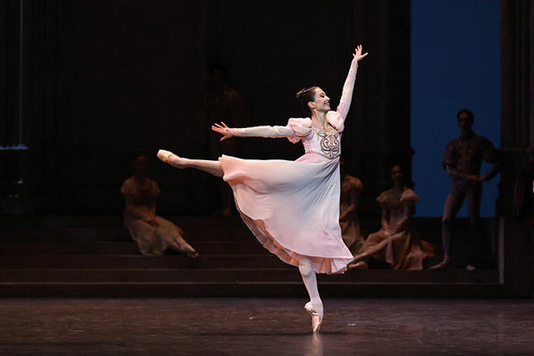 オニール 八菜 (C) Opéra national de Paris/ Svetlana Loboff