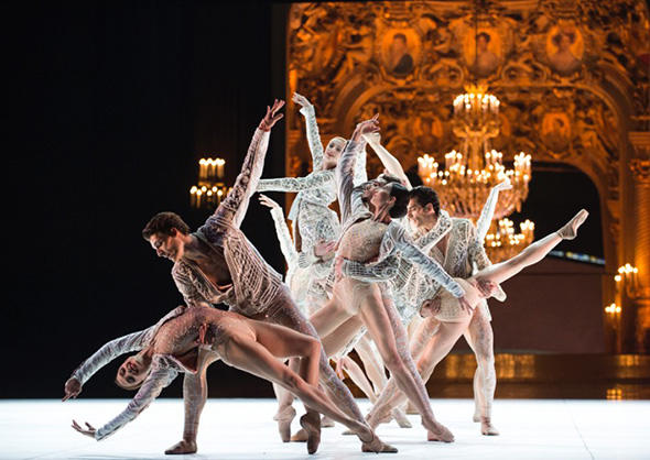 『ルネッサンス』 photo Julien Benhamou/Opéra national de Paris