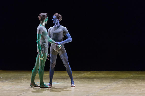 「Grand Miroir」 photos Sébastien Mathé/ Opéra national de Paris