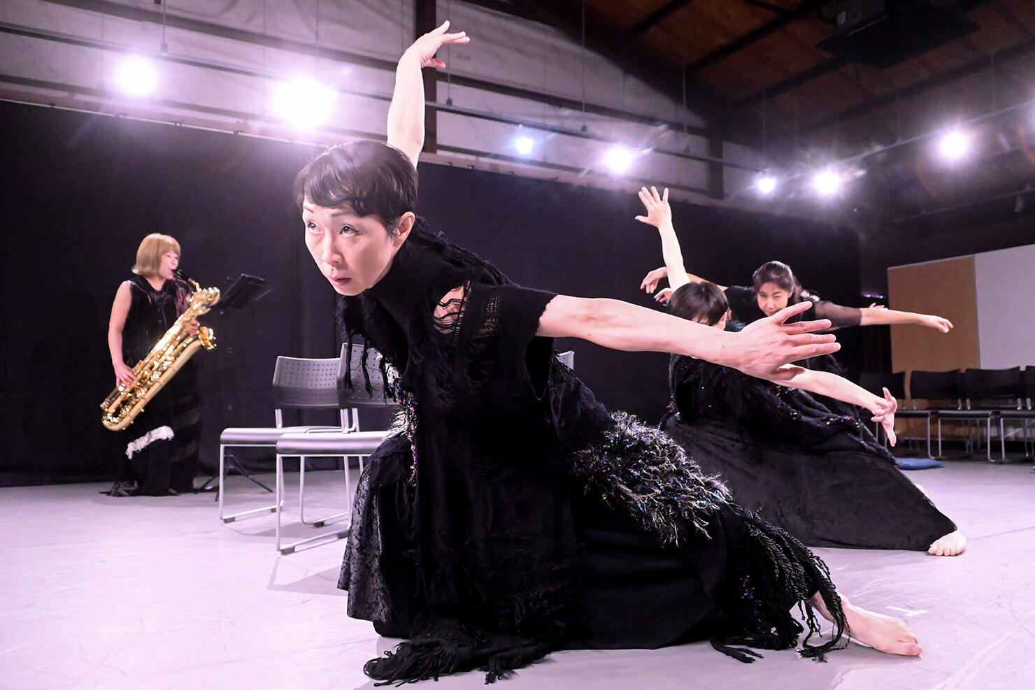 performance-project-BLACK-1.jpg