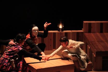 劇的舞踊『ホフマン物語』 撮影：篠山紀信
