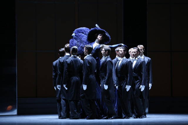 ウィーン国立バレエ団『こうもり』　photo:Kiyonori Hasegawa