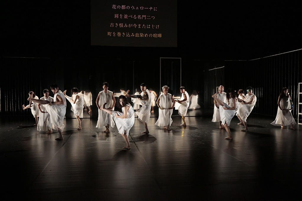大きく花開いた「劇的舞踊」、金森穣の演出振付による『ROMEO