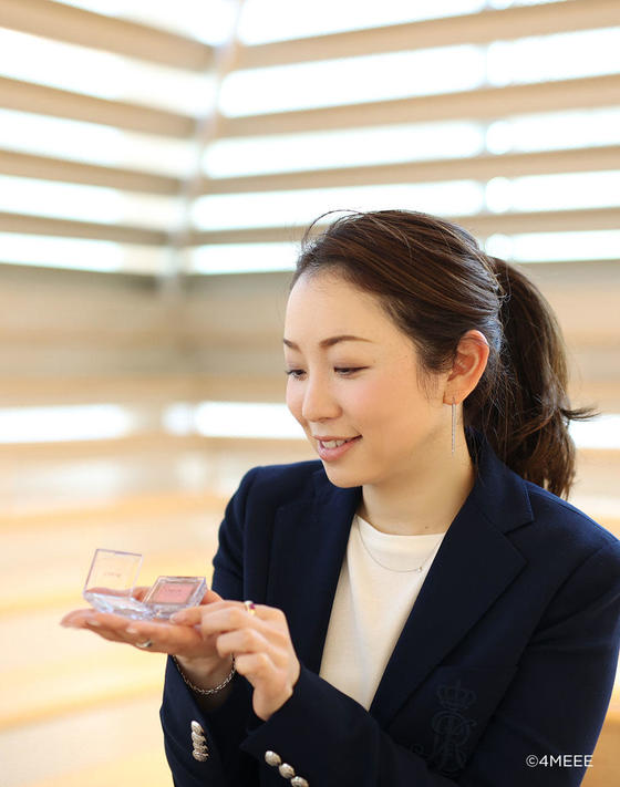 プロ仕様コスメの魅力を広く伝えるために /【肩書きは会社員！働く女性インタビュー】